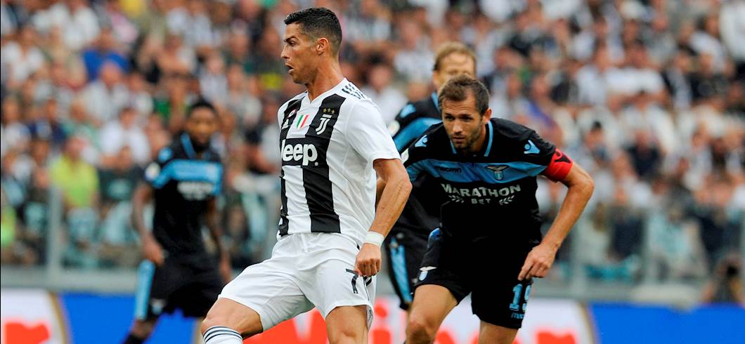 Copertina: Tutto facile per la Juve, un gol per tempo di Pjani? e Mandžuki? bastano per annullare la Lazio