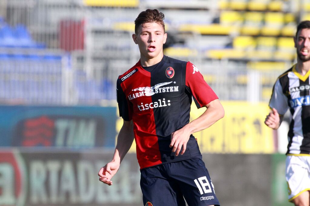 Barella in azione con la maglia del Cagliari (LaPresse)