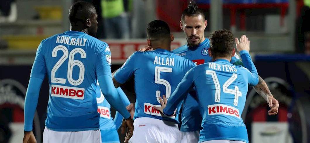 Copertina: Napoli campione d'Inverno: due volte su tre è scudetto, quasi il 70% nell'era dei tre punti. Ma due anni fa...