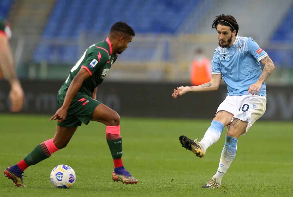 Lazio, Luis Alberto in azione contro il Crotone (Getty)