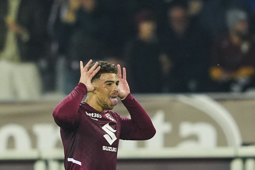 Torino - Como 1-3, Adams festeggia dopo il gol del provvisorio vantaggio (La Presse)