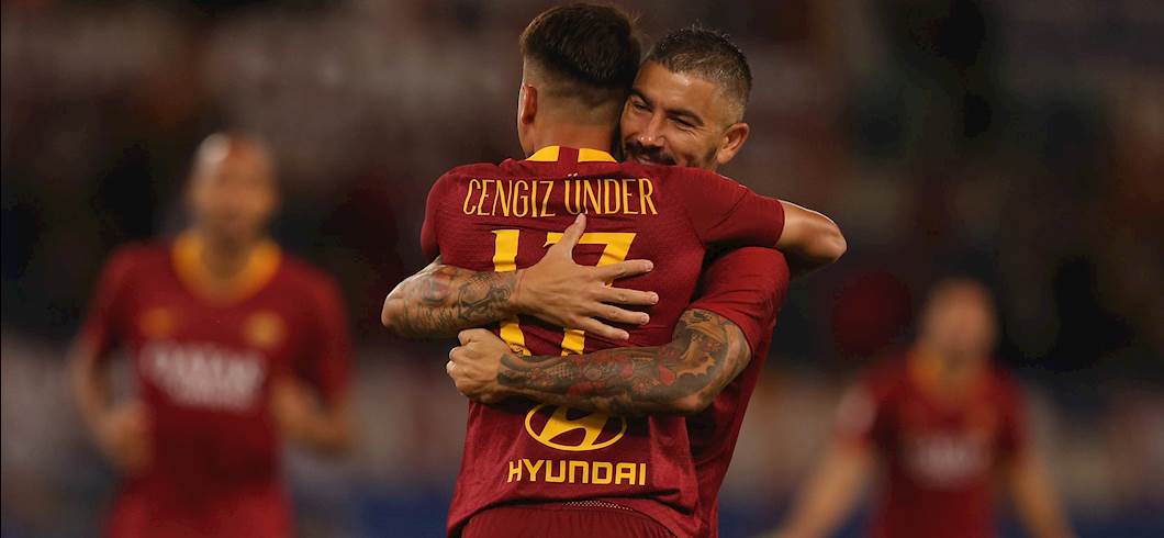 Copertina: La Roma cala il poker e archivia la pratica Frosinone. Ciociari e Schick ancora a secco di gol