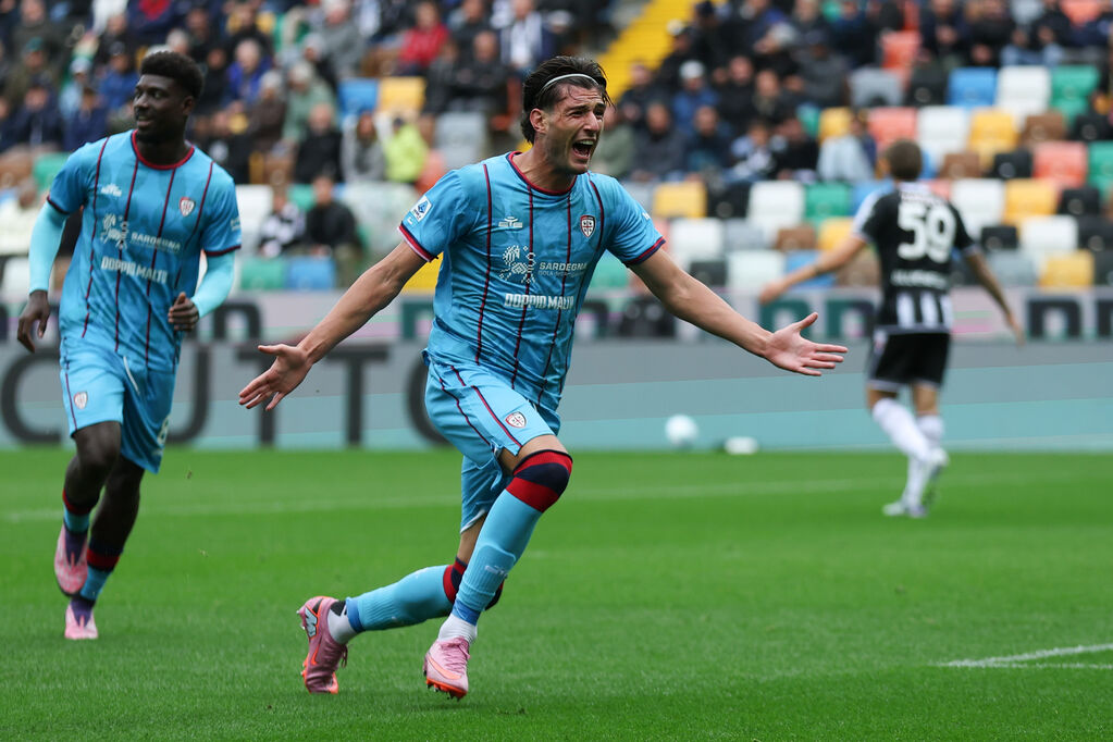 Gennaro Borrelli festeggia il gol dell'1-0 del Cagliari (Getty Images)