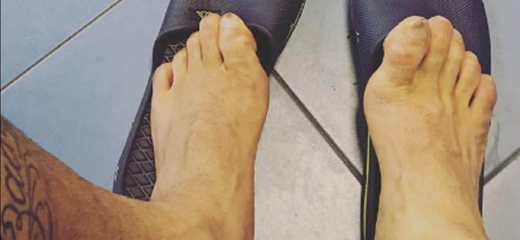 Copertina: @COSIFANTWEET - 19/10: i piedi di Castan, l'intimo di Belen e la canotta di Emily