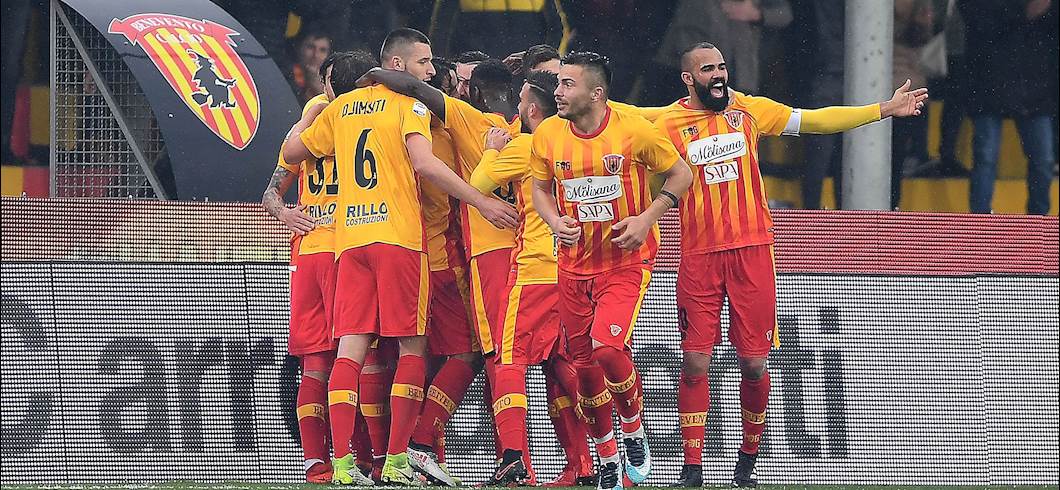 Copertina: Benevento, con il Milan è sempre una favola: 1ª vittoria in trasferta