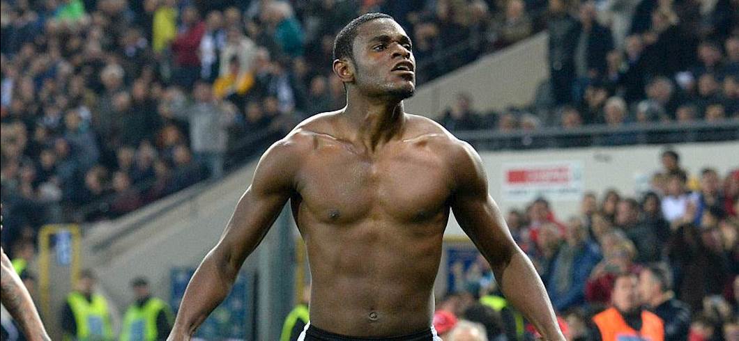 Copertina: Duvan Zapata ha la valigia in mano, l'agente: "Giovedì incontro il Napoli, 20 club su di lui"