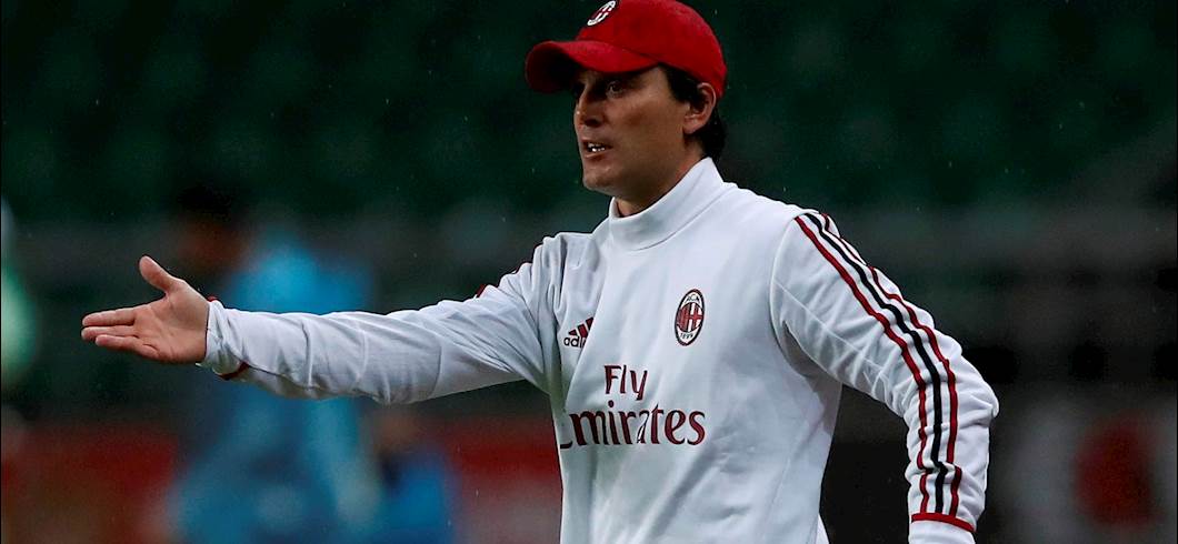 Copertina: Milan, Montella: "Suso si abituerà da seconda punta. Andrè Silva quello cresciuto di più"