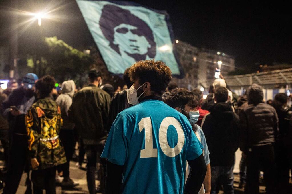 Maglia numero 10 Maradona (Getty)
