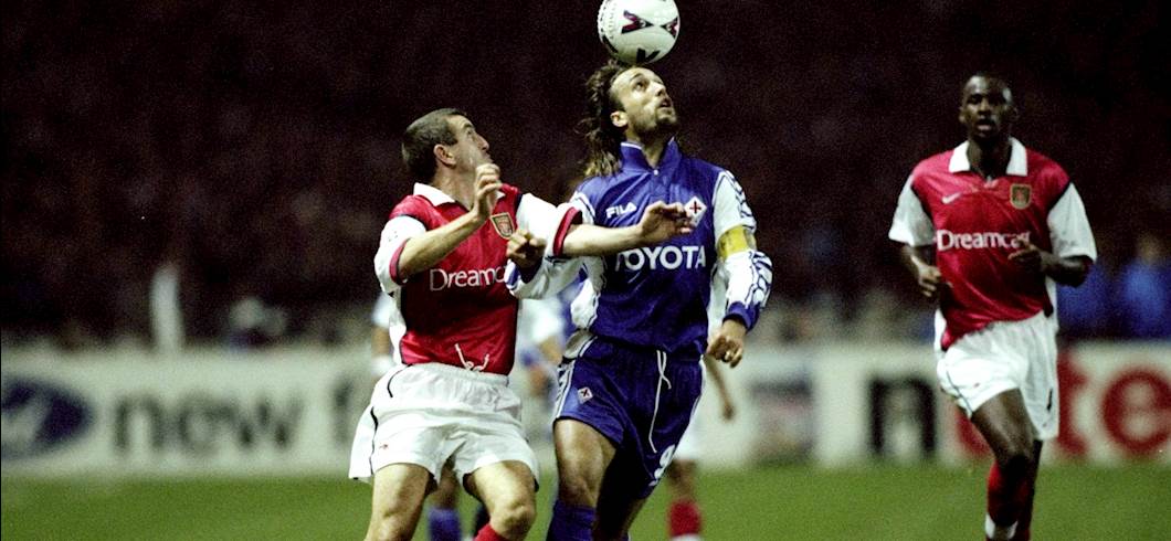 Copertina: Arsenal e Wenger, una storia di record e vittorie. Ma non contro la Fiorentina di Toldo e Batistuta