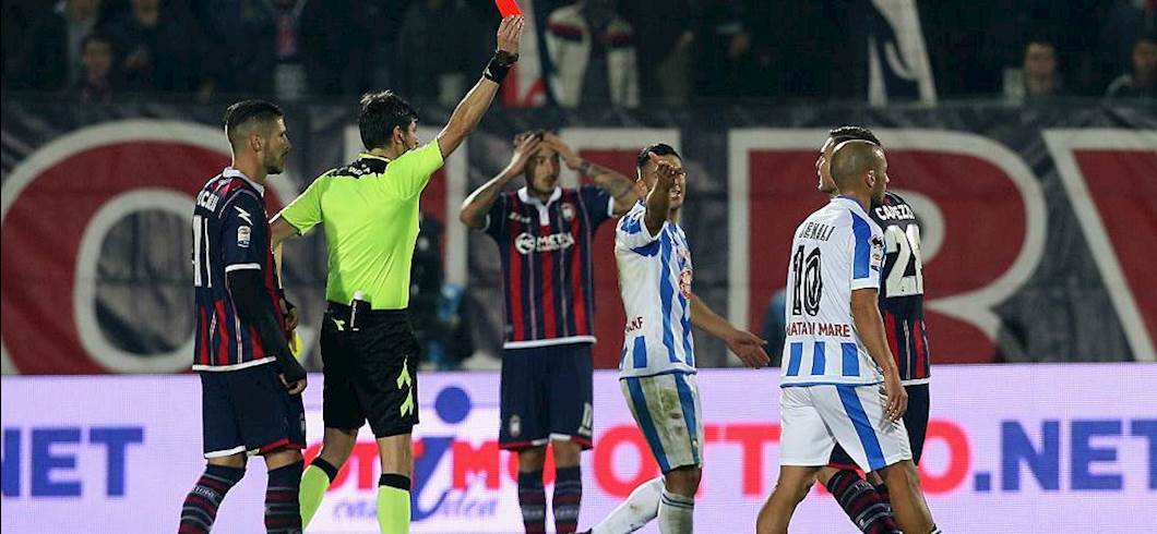 Copertina: Il campionato a 20 squadre non funziona più: lo dicono la classifica e i numeri. Ridateci la Serie A a 18, grazie