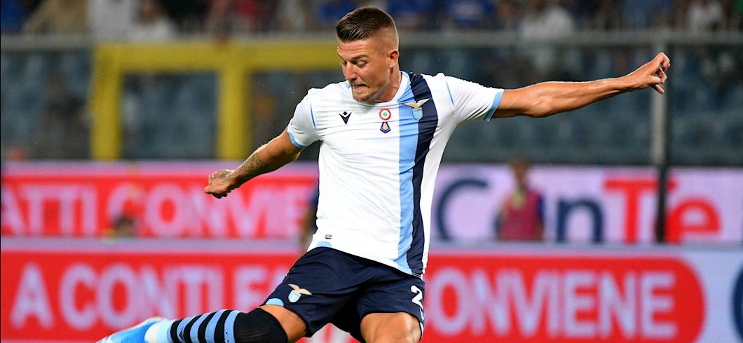 Copertina: Lazio: provato Parolo al posto di Milinkovic. Stop per Adekanye