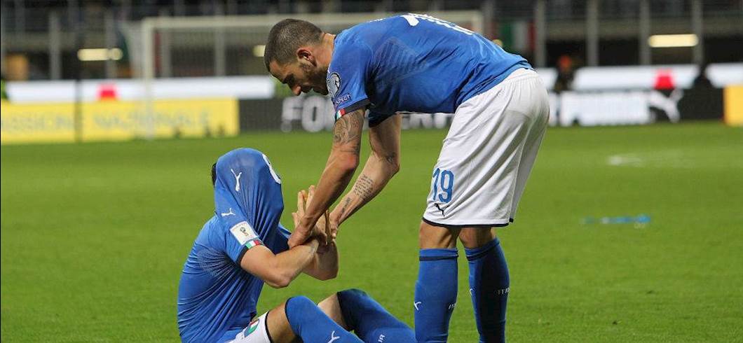 Copertina: Italia, Buffon ha detto addio. E adesso chi sarà il capitano? 