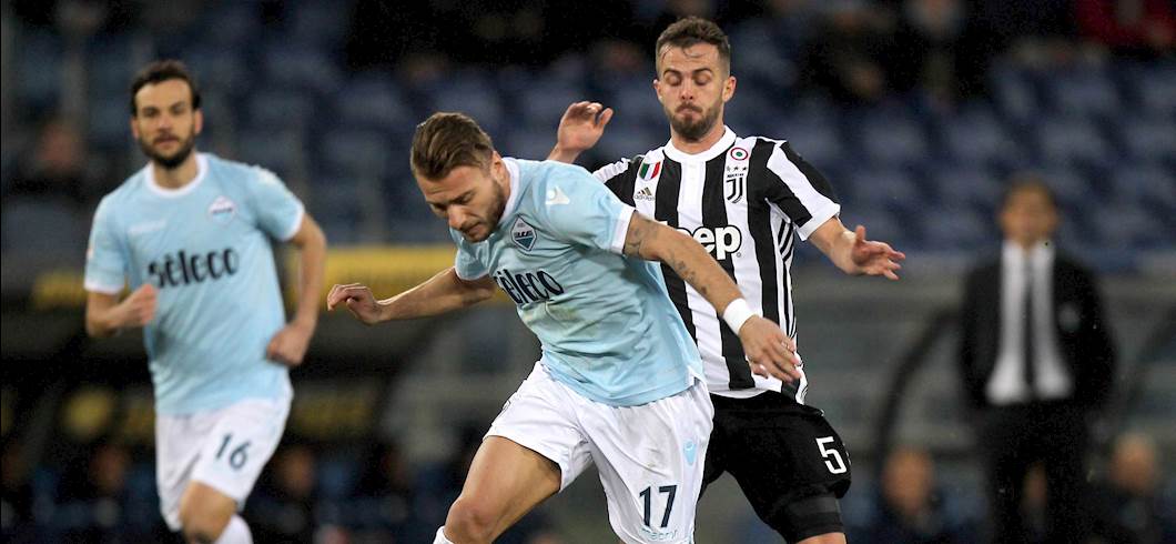 Copertina: Lampo Dybala allo scadere, Juventus corsara all'Olimpico: amaro in bocca per la Lazio