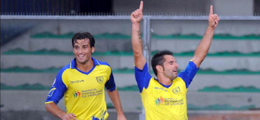 Copertina: 100 goal in A per Pellissier: 37 anni e quella maglia del Chievo cucita addosso
