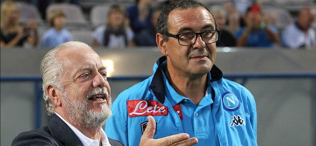 Copertina: De Laurentiis contro Sarri, l'ex Iezzo non ci sta: "Si rischiano ripercussioni anche in campionato"