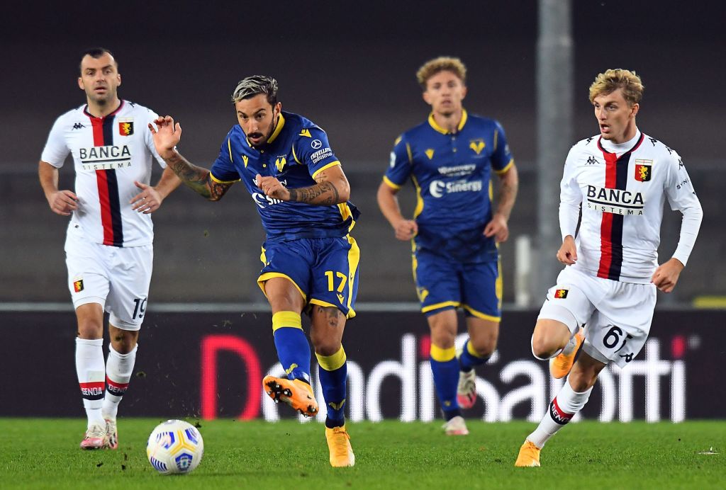 Verona-Genoa, una fase del match (getty)