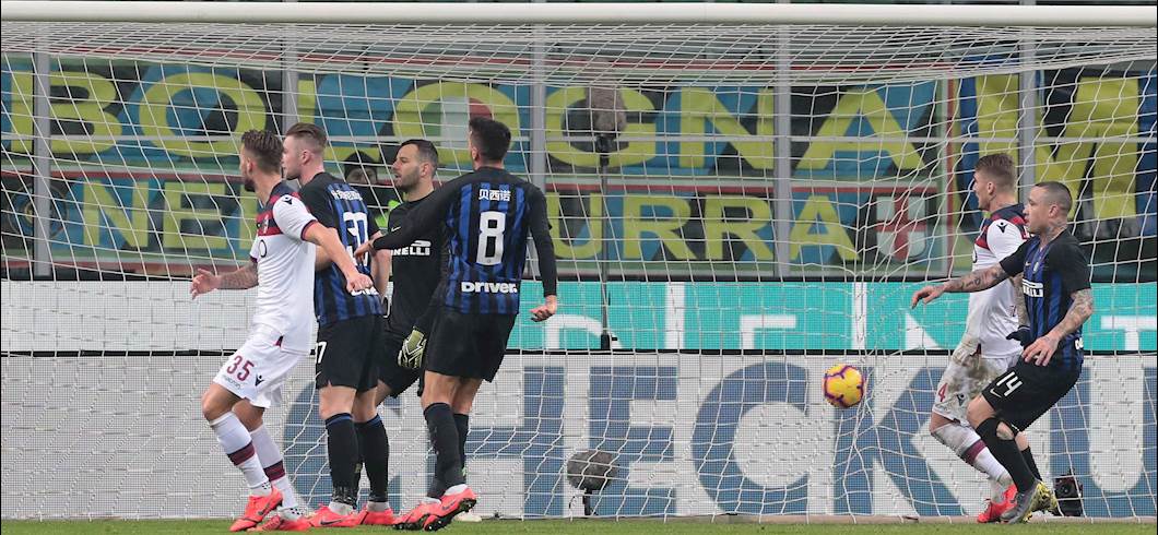 Copertina: Inter - Bologna, 0-1: tabellino, voti, assist e pagelle per il fantacalcio