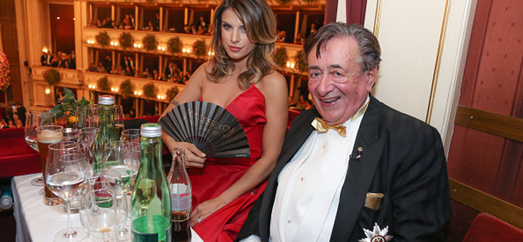 Copertina: Canalis: "Picchiare Vieri? Avrei voluto. Gli auguro di diventare papà"