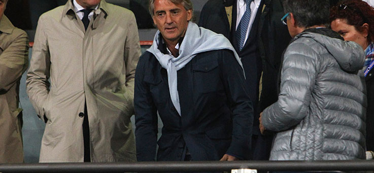 Copertina: Mancini si separa: all'ex moglie un maxi-assegno da 40000 € al mese