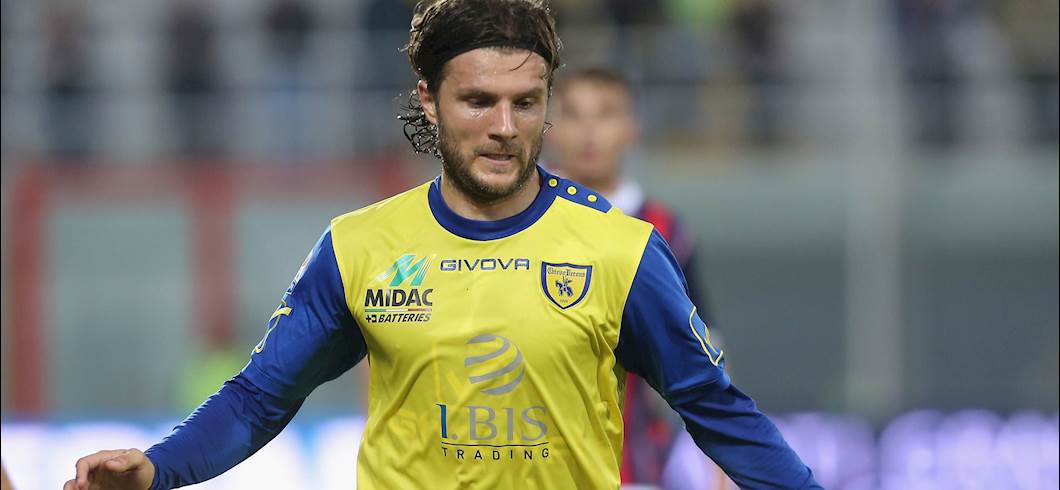 Copertina: Chievo Verona, report Hetemaj: frattura composta ad una costola. I tempi di recupero