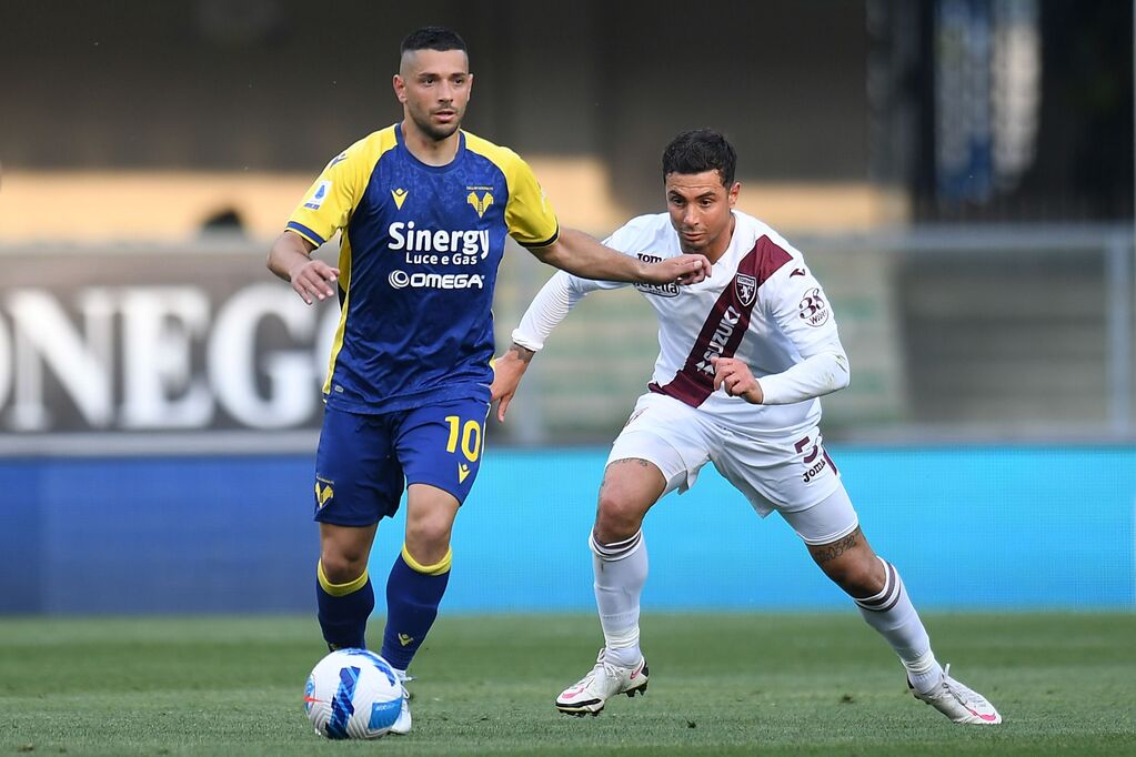 Verona, Caprari nella partita contro il Torino (Getty)