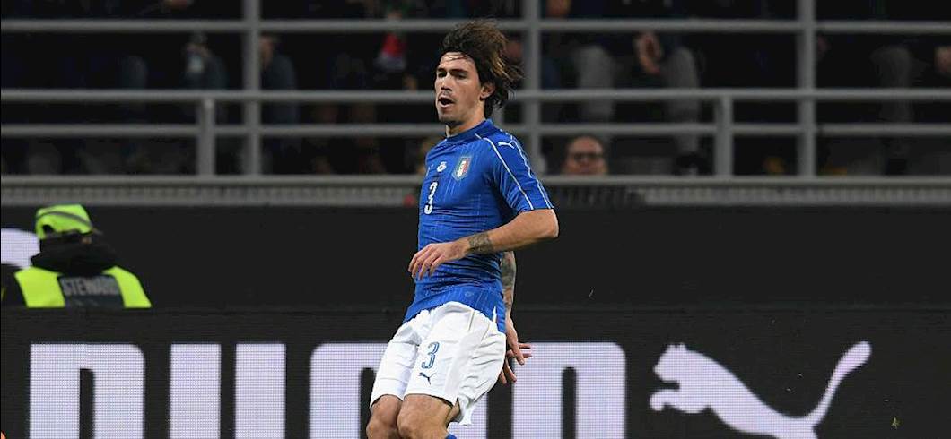 Copertina: FANTARACCONTI - Troppi infortuni in difesa, faccio uno scambio. E si rompe Romagnoli!