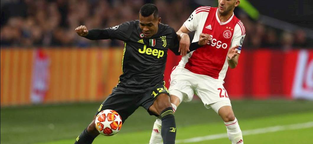 Copertina: Ajax-Juve, Alex Sandro: "A questo punto può succedere di tutto. Ritorno come con l'Atletico? No, meglio"