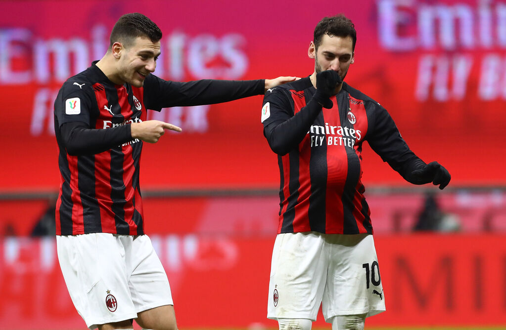 Milan, Calhanoglu esulta (Getty)