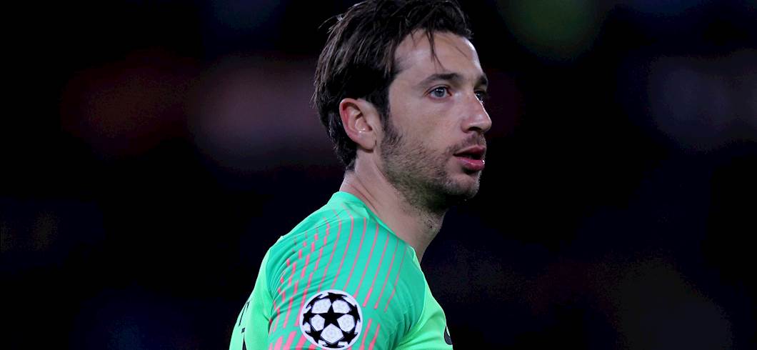 UFFICIALE - Mirante al Milan, il comunicato (Getty Images) UFFICIALE - Mirante al Milan, il comunicato (Getty Images)
