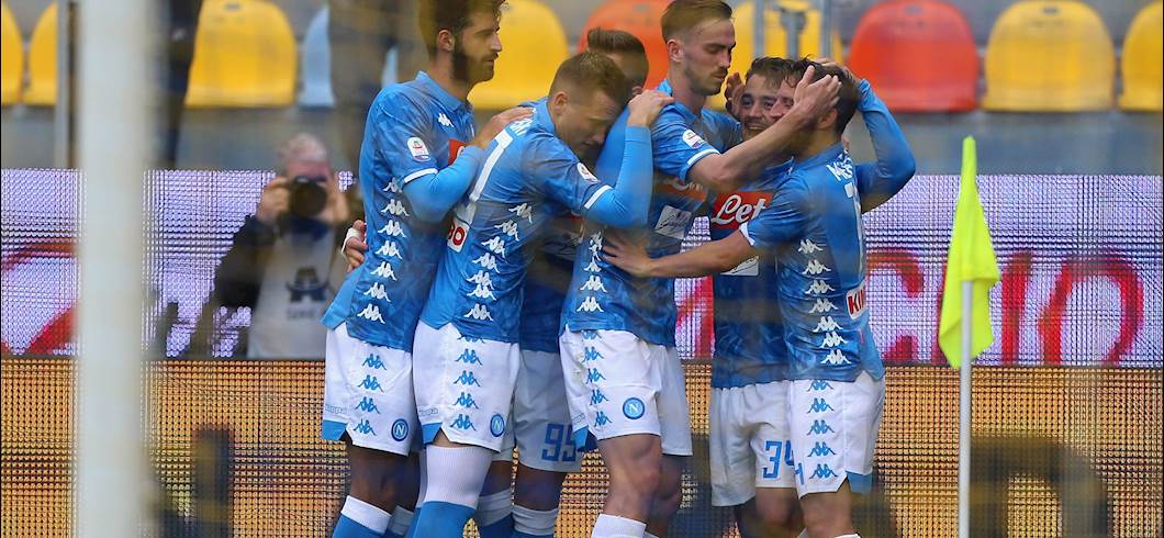 Copertina: Frosinone-Napoli 0-2: tabellino, voti e pagelle per il fantacalcio