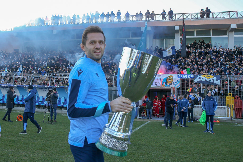 Lulic riabbraccia la sua Lazio (Getty Images)