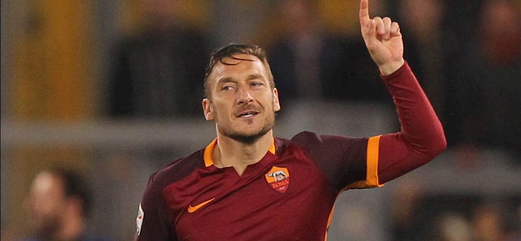 Copertina: Totti, a giugno ritiro o addio alla Roma. Ranieri lo chiama a Leicester