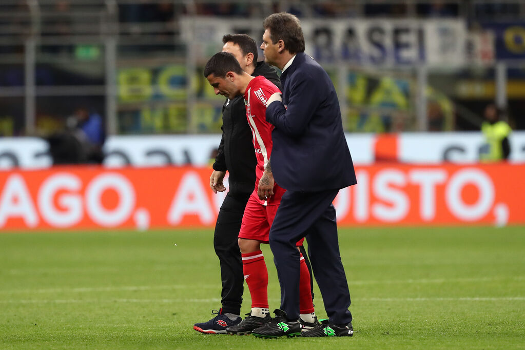 Stefano Sensi, uscito per infortunio nel corso del primo tempo (Getty Images)