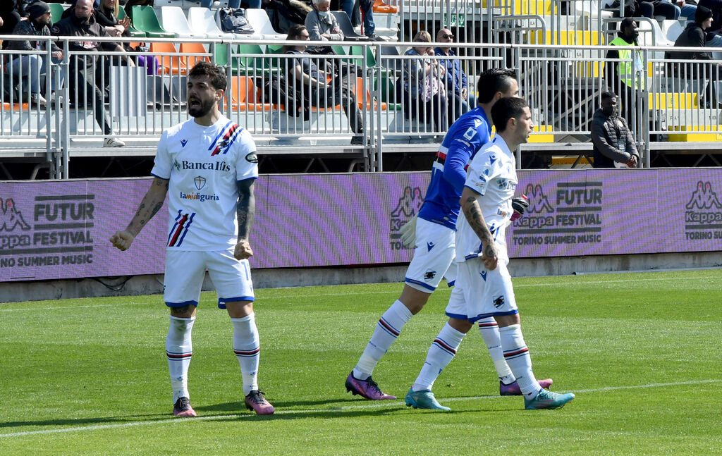 L'esultanza di Caputo, attaccante della Sampdoria, contro il Venezia (Getty Images)