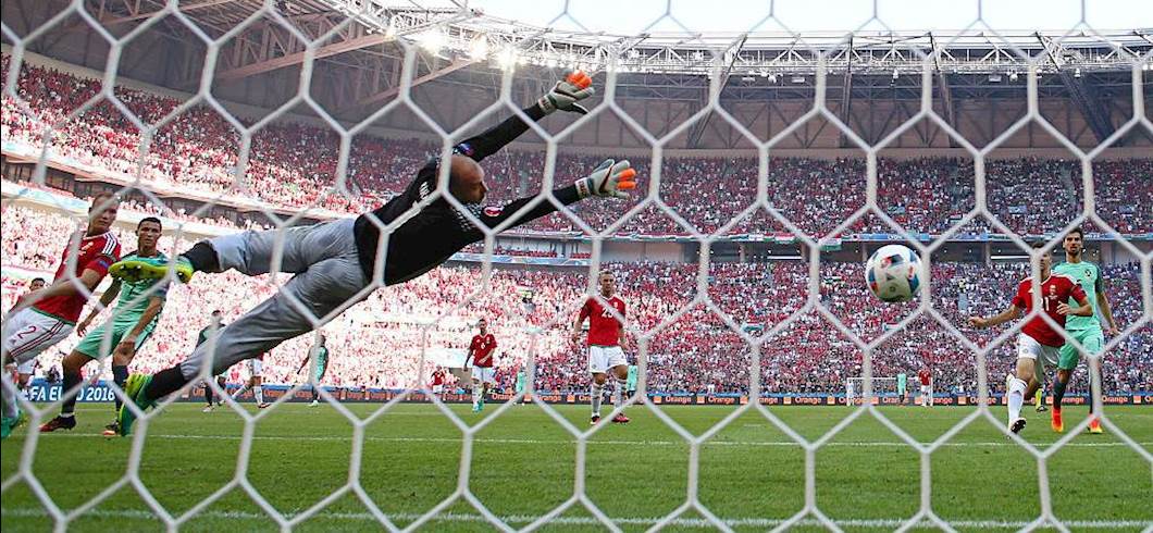 Copertina: Ungheria, Kiraly dice basta: si ritira a 43 anni il portiere in tuta