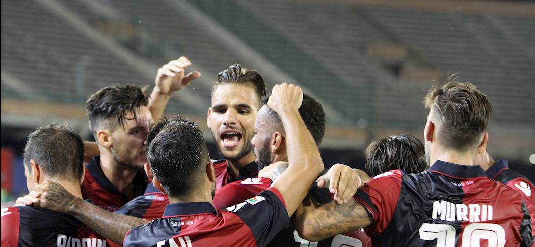 Copertina: Gioia Melchiorri, Viviano shock. Al Sant'Elia Cagliari supera Sampdoria 2-1