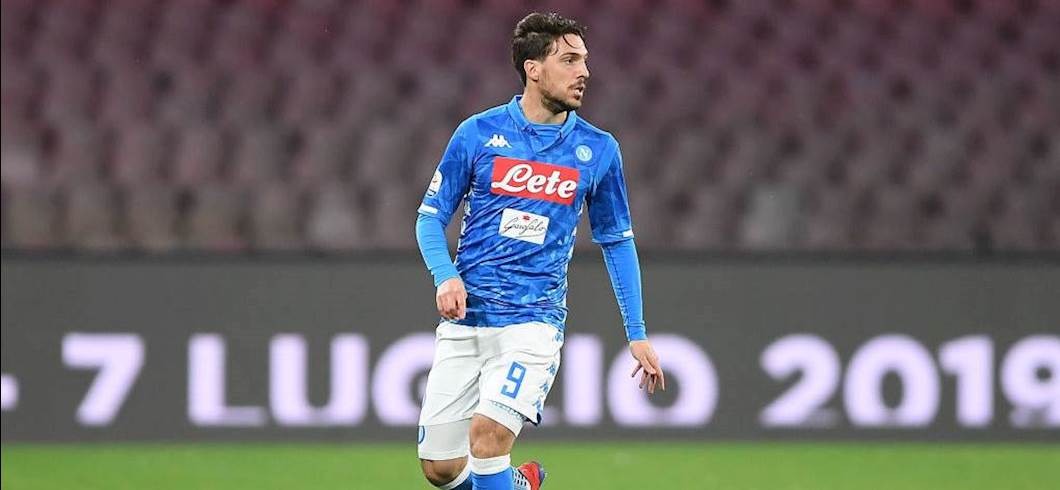 Copertina: Napoli, si ferma Verdi: contusione al ginocchio. Mario Rui, report e tempi di recupero