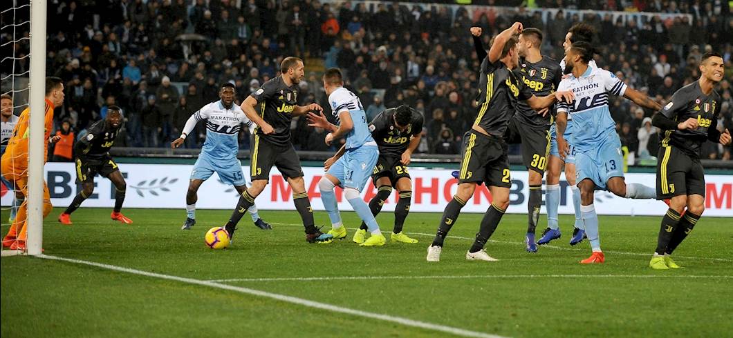 Copertina: FANTARACCONTI - 2 espulsioni, -4 Skorupski e un autogol