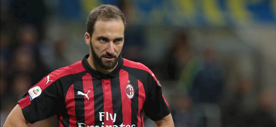 Copertina: Pronostici, Milan-Juventus: i nostri consigli per le scommesse. Alla Scala del calcio il Diavolo cerca l’impresa, la Vecchia Signora impara dagli errori