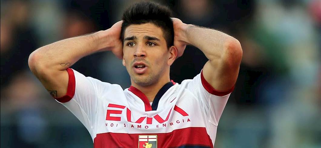 Copertina: Per un Simeone che crolla c'è un Muriel che gode: le due facce opposte di Genova