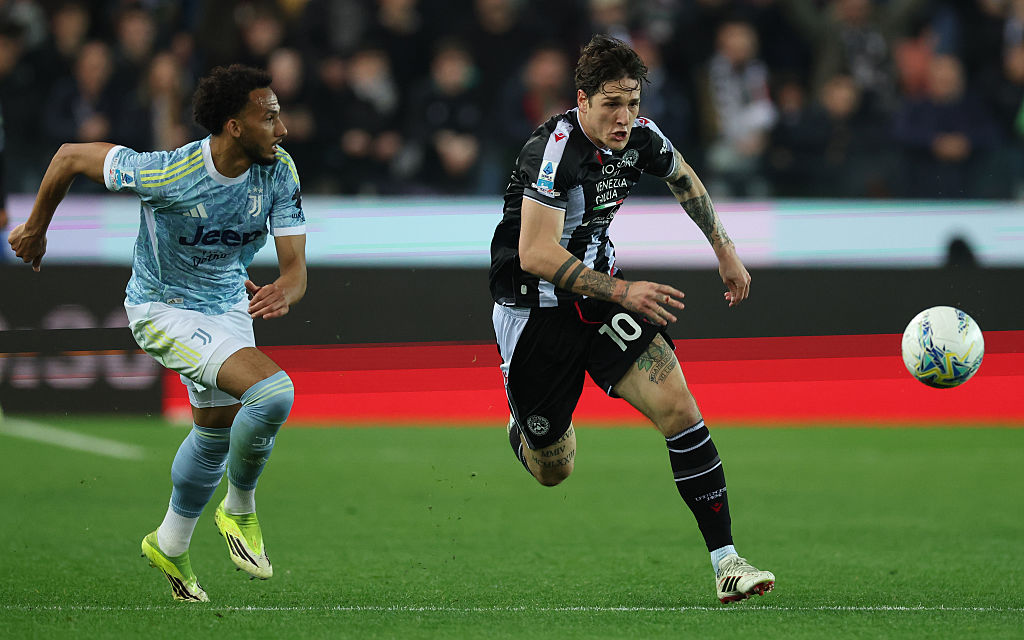 Kelly e Zaniolo si contendono il possesso del pallone (Getty Images)