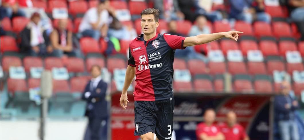 Copertina: Cagliari: allarme Andreolli! Contro la Spal scalpitano Farias e Ionita, esclusione per Van der Wiel