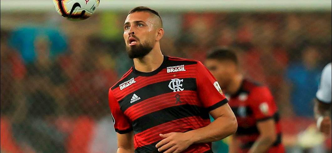 Copertina: Calciomercato Milan: Duarte, lacrime e abbracci nei saluti al Flamengo: lo aspetta Giampaolo