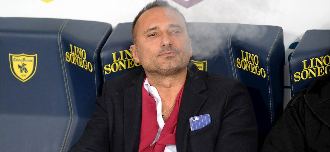 Copertina: Verona, parla Setti: "Retrocessione? Il risultato sportivo verrà sempre dopo il bilancio"