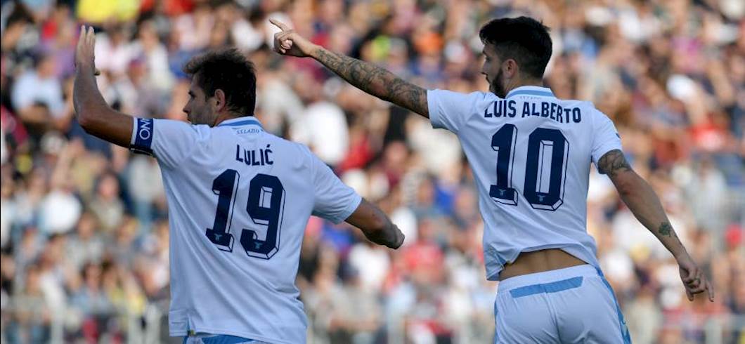 Copertina: Cagliari-Lazio 1-2: tabellino, voti, assist e pagelle per il Fantacalcio