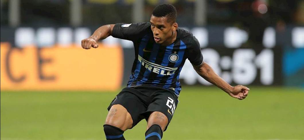 Copertina: Inter, emergenza terzini: dopo Vrsaljko, si ferma anche Dalbert. Il comunicato del club