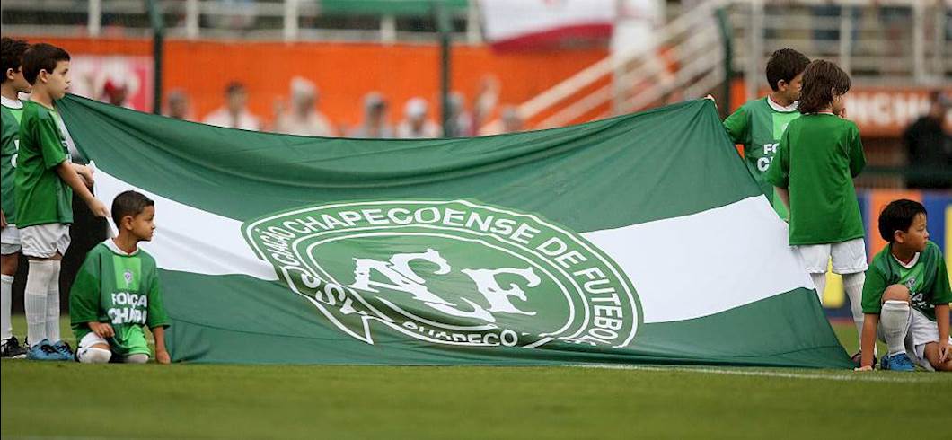 Copertina: Chapecoense, uno dei sopravvissuti presto in campo: Ruschel rinnova fino al 2018 con l'Internacional
