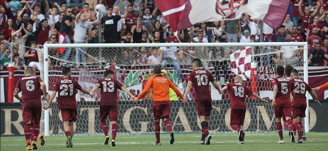 Copertina: FG LATO B - Pescara vince l'andata play-off, Trapani in finalissima