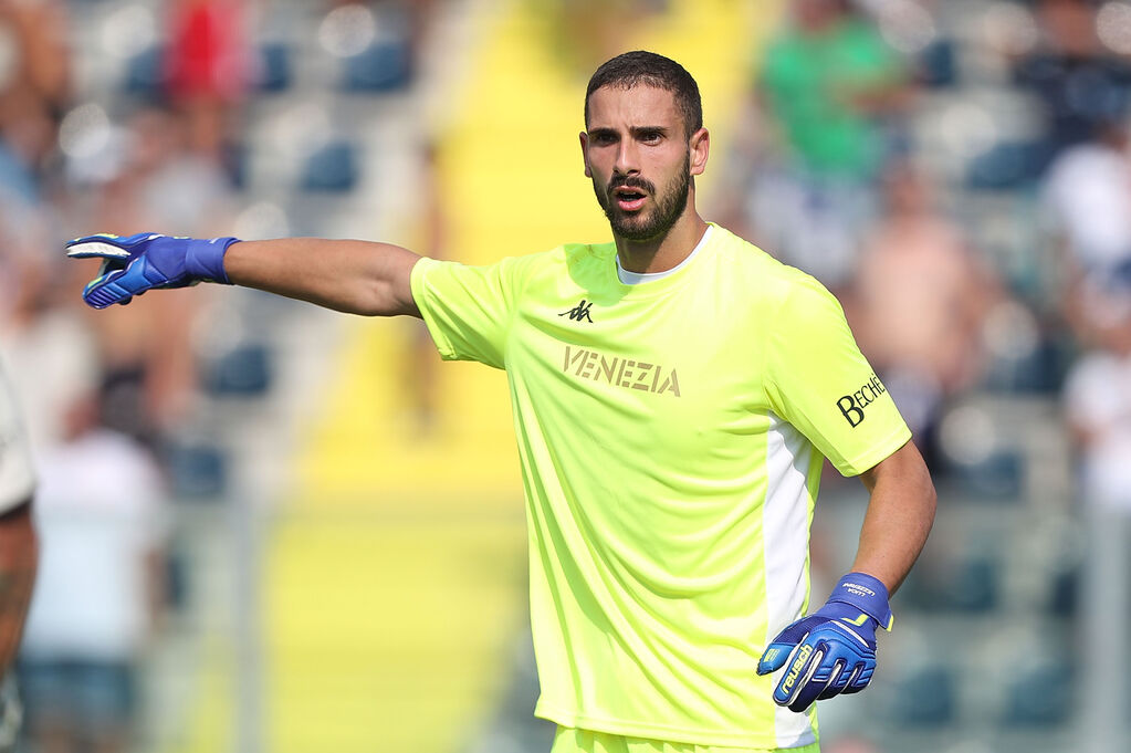 L'infortunio di Lezzerini del Venezia (Getty Images)