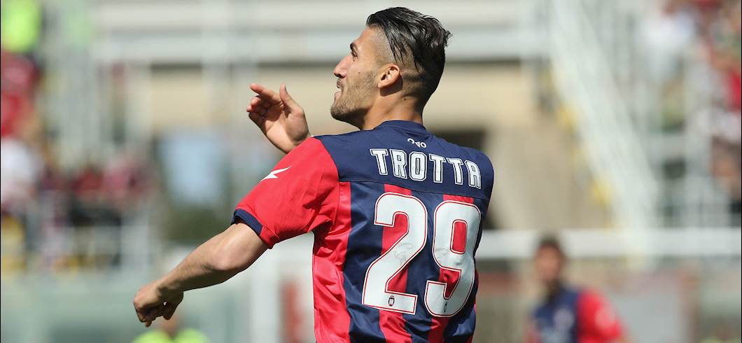 Copertina: Pronostici, Crotone - Bologna: i nostri consigli per le scommesse. Sfida equilibrata, il pareggio potrebbe essere un buon compromesso